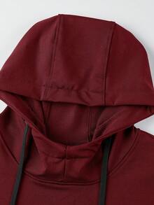Manfinity Homme Men's Slogan Print Drawstring Hooded Casual Sweatshirt With Asymmetric Hem - Burgundy - View 7