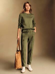 SHEIN PETITE 2 件套女式长袖运动衫和裤子套装，运动衫上衣配抽绳连帽衫，松紧腰裤 - 軍綠色 - 查看 3