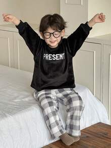 DAZY Young Boy Letter Print Long Sleeve Top And Plaid Pants Pajama Set - Black - View 1