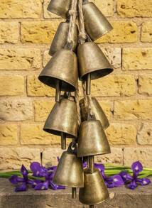 Cirelle 工艺铃铛铜铃风铃挂饰一串8个组合家居装饰可挂风铃进屋做门铃婚庆节日装饰品 - 銅色 - 查看 5