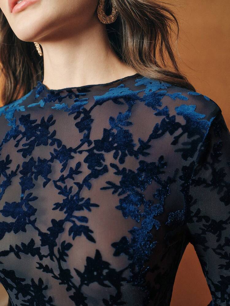 ネイビー フロック モックネック ベースレイヤー 長袖Tシャツ、スリムフィットメッシュトップ