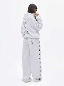 BABYPHAT 宽松运动裤，侧边饰有金属孔眼，休闲舒适，适合居家休闲、居家放松，阔腿慢跑，舒适街头风。 - 淺灰色 - 查看 2