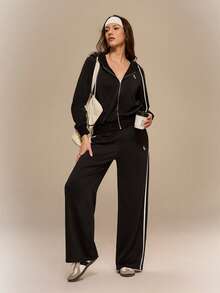 Hanevo 女士时尚休闲撞色刺绣连帽抽绳拉链宽松长袖卫衣搭配撞色弹力腰宽松直筒运动裤套装，适合日常、运动和休闲穿着。连帽裤套装两件套，舒适家居服套装，女士家居服套装 - 黑色 - 查看 8