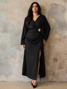 Roveilla Damen Große Größen Neue Geburtstagskleider, elegantes V-Ausschnitt Metall 3D Blumen Dekor Alltags Party Maxi Rückenfreies romantisches Kleid - Schwarz - Übersicht 7