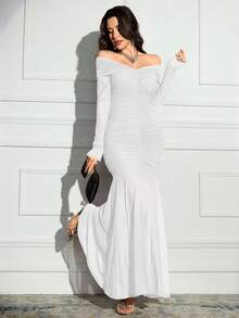 Modelyn Váy suông trễ vai tay dài xếp ly màu trơn viền đuôi cá ôm sát dành cho nữ - trắng - Xem 4