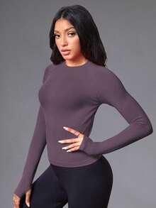 Eassivo Eassivo Women's Solid Color Round Neck Raglan Sleeve Fitted Sports T-Shirt/Seamless/Thumb Hole - Purple - View 4