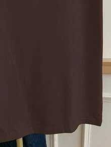 Resyla Áo thun nữ cổ tròn tay ngắn in hình nơ khối màu - Cà phê nâu - Xem 5