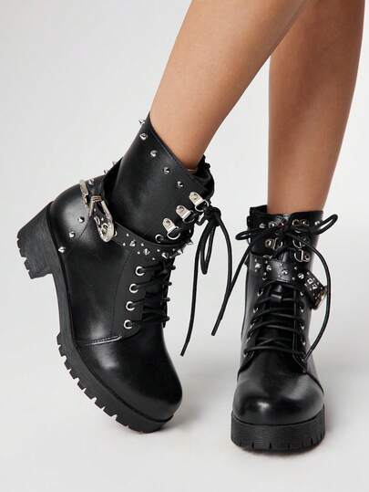 Stivaletti alla caviglia neri con suola spessa, punta tonda, comodi e versatili, di moda per le donne