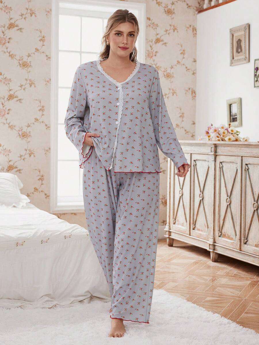 SHEIN Plus Size Women Gray Rose Ditsy Floral Ribbed Fabric Lace Contrast Color Long Sleeve Rose Pajama Set, Winter Clothes - Grey - View 1
