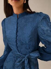 Lilora Elegantes, süßes Jacquard-Struktur Premium-Qualität Stehkragen Taillengürtel großer A-Linie Knopfleiste Puffärmel Kurzarm Damenkleid, Frühling/Sommer Creme Kleid im viktorianischen Vintage-Stil, französischer Stil Kleid in Elfenbein, urbaner Stil