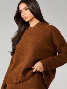 MISSGUIDED 针织毛衣套装，包含配套长裤和连帽上衣，打造休闲舒适的冬季造型 - 鏽棕色 - 查看 5