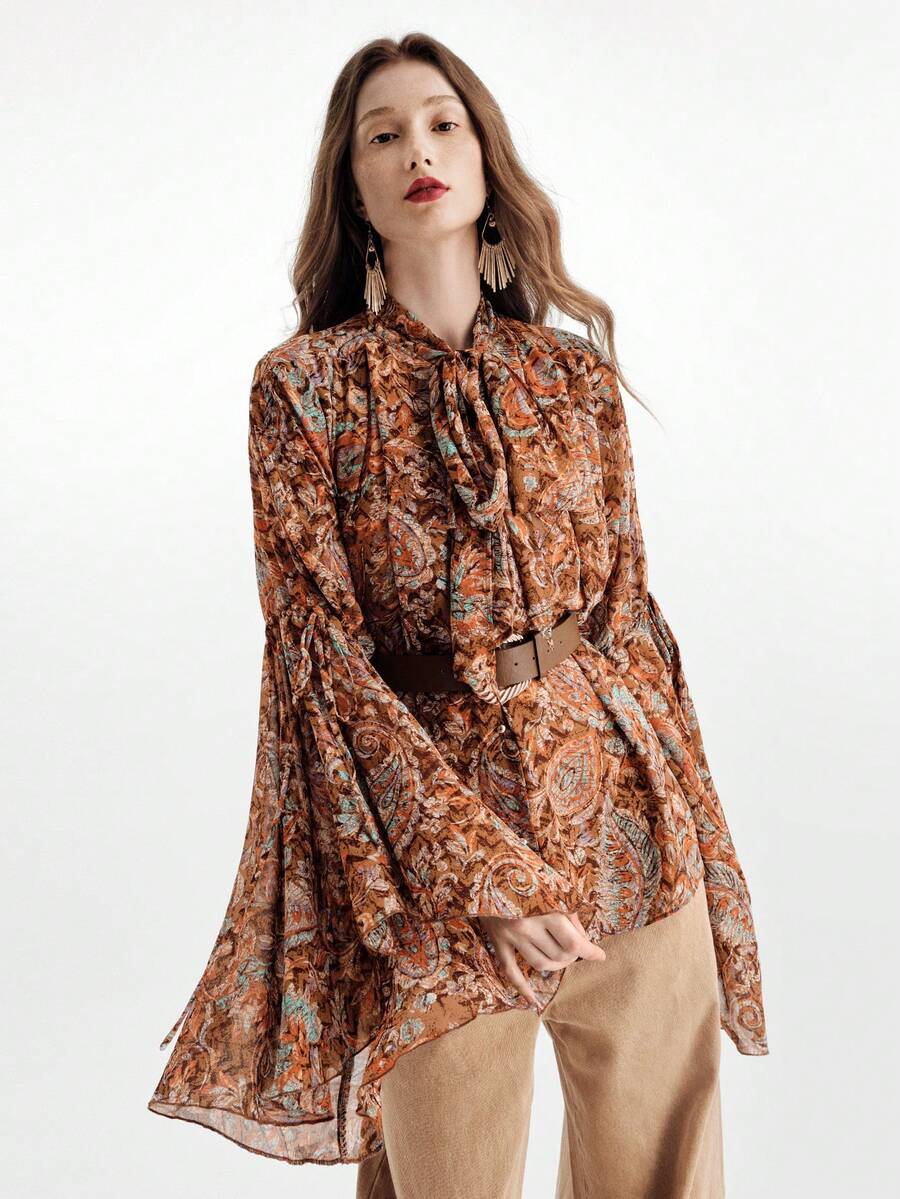 Aveloria Modichic 大地色系彩色印花衬衫，领口系带，前襟纽扣，长袖，弹性设计，休闲舒适，适合秋季外出和日常穿着。 - 彩色 - 查看 1