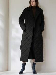 Aveloria Modichic 秋冬新款简约廓形翻领系带菱形绗缝长款羽绒服 - 黑色 - 查看 4