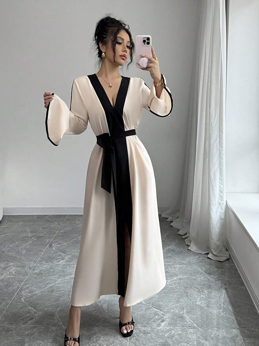 Elenzga Gaun Wanita Elegan dengan Lengan Lonceng dan Blok Warna - Aprikot - View 1