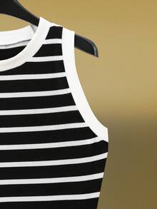 Chiquease 法式优雅黑白条纹针织仿吊带背心；女士度假装、休闲上衣、夏季吊带背心、外出上衣、优雅上衣。露脐上衣、可爱露脐上衣、女士上衣、条纹露脐上衣、连衣裙上衣 - 黑與白 - 查看 7