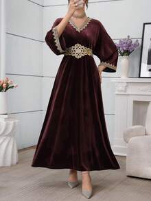 Al Najma 2025 New Fashionable V-Neck Luxury Embroidered Slimming Elegant Turkish Maxi Dress Kaftan Jalabiya Dress - Burgundy - View 3