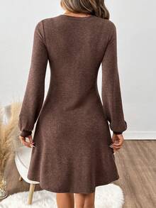 SHEIN Clasi 女士棕色V领长袖舒适连衣裙，秋冬款 - 咖啡棕 - 查看 2