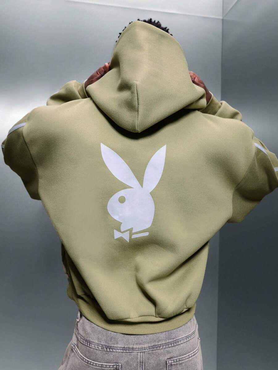 PLAYBOY X SUMWON 男士短款套头连帽衫，带抽绳和中央口袋，适合休闲穿着 - 綠色 - 查看 1