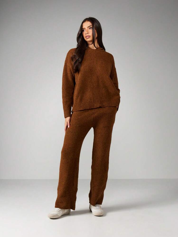 MISSGUIDED Gestrickter Pullover Co-Ord Set mit passender Hose und Kapuzenpullover für gemütlichen Winterkomfort