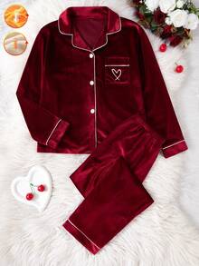 SHEIN Genkimix Kids 2件套女童韩版天鹅绒爱心刺绣开衫和裤子睡衣套装 - 紅色 - 查看 1