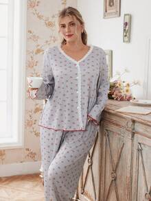 SHEIN Plus Size Women Gray Rose Ditsy Floral Ribbed Fabric Lace Contrast Color Long Sleeve Rose Pajama Set, Winter Clothes - Grey - View 7
