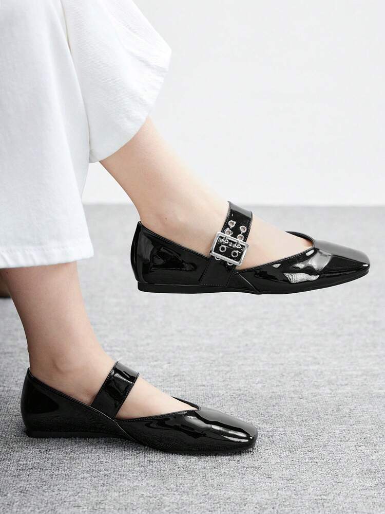 CUCCOO BIZCHIC Women's Casual Versatile Commute Simple Buckle Flats For Christmas