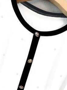 大码女式优雅撞色滚边和仿珍珠装饰长袖 T 恤，适合工作和通勤，春秋季 - 白色 - 查看 3