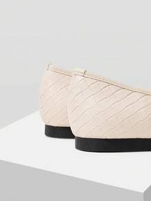 Mnmlis Giày lười đế bệt thường ngày họa tiết nơ cho nữ - Màu be - Xem 6