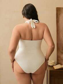 Swim Chiccia 大码女士度假圆形环扣挂脖连体泳衣 - 白色 - 查看 2