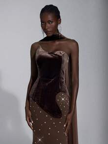 Elitara 优雅奢华的军绿色天鹅绒面料，大量装饰不对称领口亮片鱼尾裙，女士正式晚礼服 - 棕色 - 查看 3