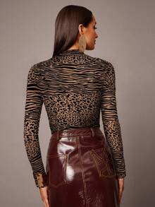 Silquee 秋冬浪漫印花立领动物纹植绒薄纱性感女士长袖T恤，优雅派对/约会/夜店、婚礼、情人节、圣诞节、秋季、女士秋冬 - 咖啡棕 - 查看 2