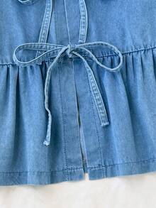 Comfortcana Blusa de mezclilla de manga abullonada con lazo delantero, bajo con volantes, para mujer de talla grande, para verano, vacaciones, Pascua, primavera, estilo occidental, oficina, rave, baby shower, estilo campestre, estilo country, estilo old money, salir, festival, rodeo, aeropuerto