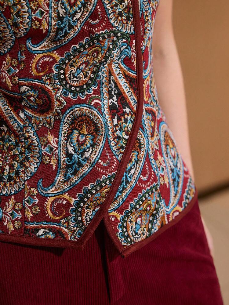 ALL OVER PRINT SLIM FIT STRAPLESS TOP