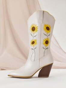 Solezae 女士魅力尖头粗跟向日葵刺绣中筒牛仔靴 - 白色 - 查看 2