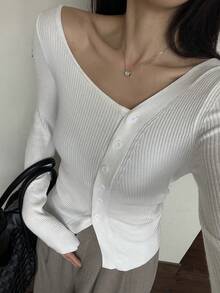 DAZY 女士休闲纯色斜肩毛衣，秋季百搭 - 白色 - 查看 5