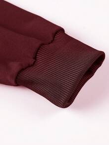 Manfinity Homme Men's Slogan Print Drawstring Hooded Casual Sweatshirt With Asymmetric Hem - Burgundy - View 5