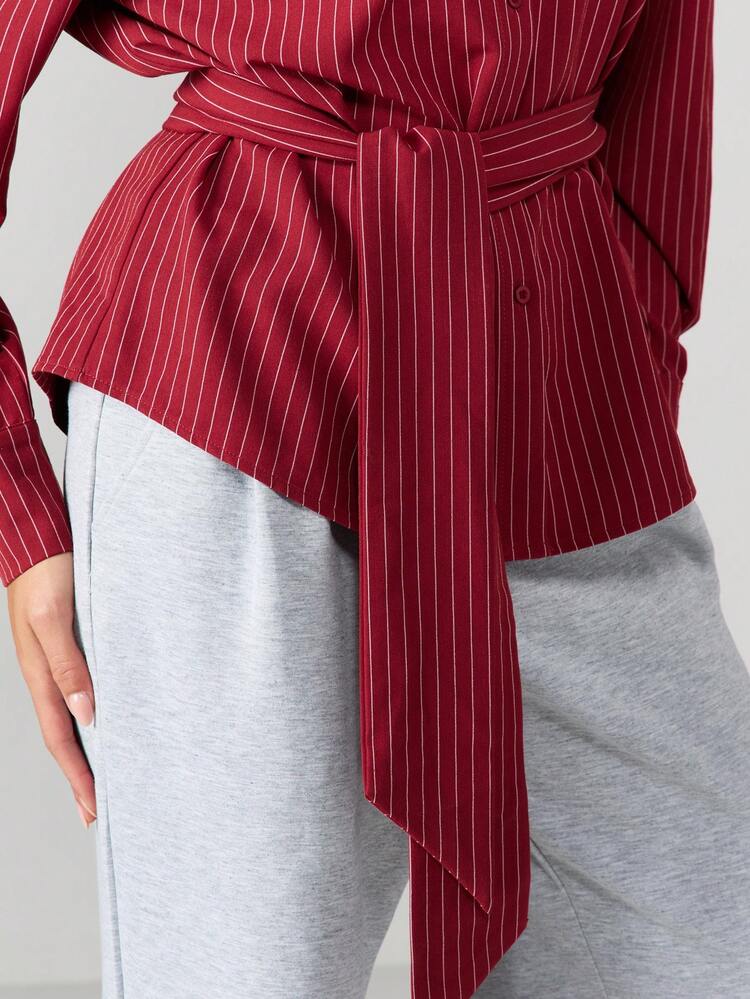 MISSGUIDED Belted Stripe Deep Cuff Poplin Shirt In Burgundy And White, Women