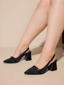 CUCCOO CURVES 女士时尚百搭尖头宽楦高跟鞋 - 黑色 - 查看 4