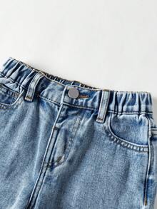 SHEIN ChillGRL Toddler Girls' Cute Cartoon Character Print Jeans, New Arrival, Suitable For All Seasons, Light Blue Denim Color, Casual Minimalist Fashion, Versatile, Loose Straight Leg, Pair With Sweatshirt Or T-Shirt, Adorable & Fun Girls Jeans Cutesy Clothes