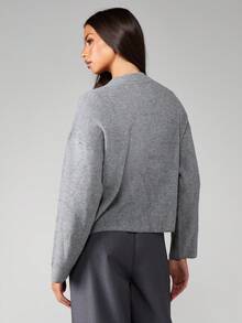 MISSGUIDED Ribbad stickad kofta med dragkedja och logotypbroderi, långärmad, avslappnad, höstvinter, oumbärlig i lager-på-lager-stil - Grå - Visa 2