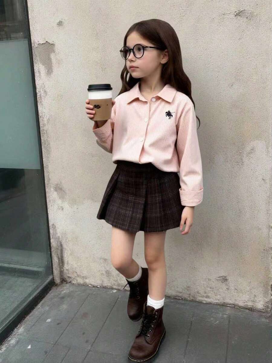 SHEIN Genkimix Kids 1 件女童翻领长袖纽扣条纹衬衫,正面绣有图案,秋季休闲上衣 - 黃色 - 查看 1