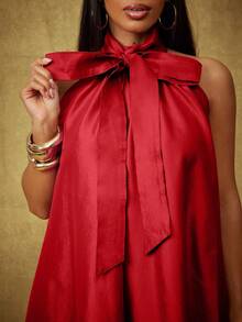 Bộ đồ liền thân ống rộng cổ yếm thắt nơ bằng vải taffeta trơn - Đỏ - Xem 5