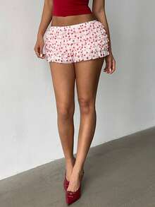 Aloruh Women's New Cake Hem Shorts Romantic Cute Heart Pattern Y2K Style , Valentine's Day , Red And White Heart Print Shorts - Red and White - View 3