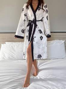 DAZY Floral Print Contrast Color Patchwork Long Women Robe Pajamas - Beige - View 9