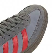 Adidas 手球专用儿童运动鞋 Szary JQ0737 - 灰色的 - 查看 2