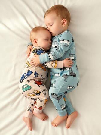 2 件套男婴卡通汽车印花长袖连体衣和裤子套装，适合春秋季的舒适休闲家居服