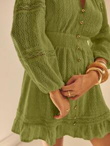 Aralina 蕾丝拼接长袖纽扣荷叶边下摆优雅迷你衬衫裙 - 綠色 - 查看 7