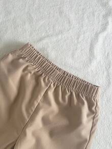SHEIN Vintaside Kids 女婴杏色拼接卡其色花卉刺绣吊带背心搭配宽松直筒裤套装，休闲优雅，适合居家、外出、返校穿着 - 彩色 - 查看 4