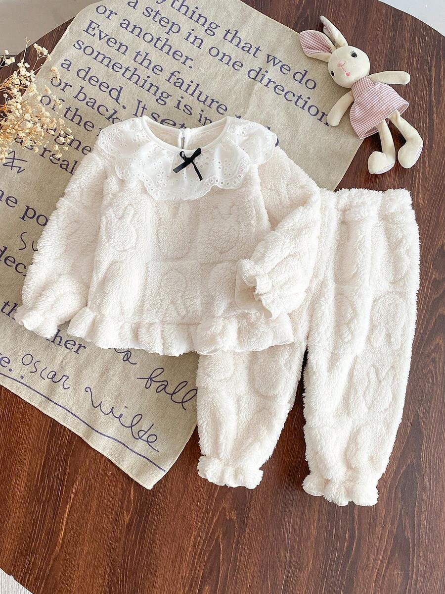 SHEIN 两件套女童毛绒长袖家居服套装,荷叶边领,舒适休闲家居服 - 白色 - 查看 1
