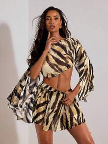 Opulessa Woven Printed Cropped Loose Shirt & Mini Skirt 2 Pieces Set For Women - Multicolor - View 3